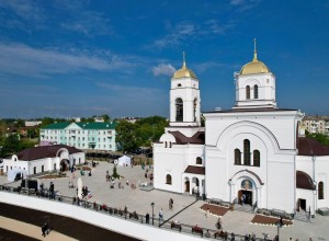 Более 3 000 человек приехали посмотреть новый храм в нашем городе Алапаевск