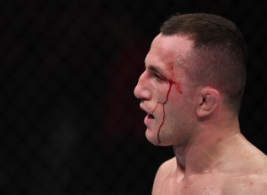 Главного русофоба UFC задушили на последней секунде! 