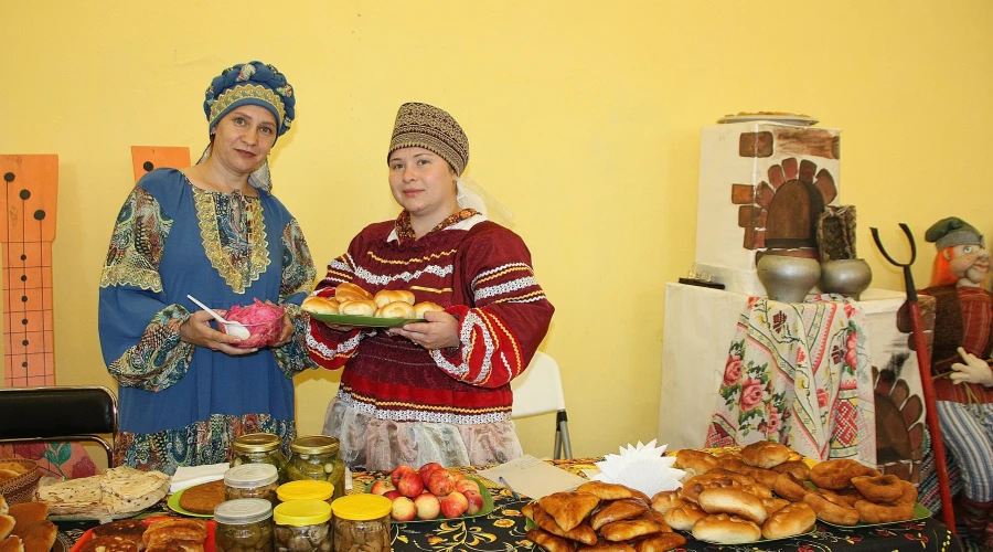 ДРУЖБА НАРОДОВ И ТАНЦЕВАЛЬНОЕ ЧУДО.