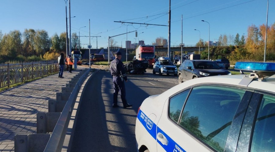 Пьяный житель Алапаевска устроил ДТП с пострадавшими в Екатеринбурге 🚗💥.