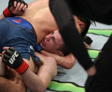 Главного русофоба UFC задушили на последней секунде! 