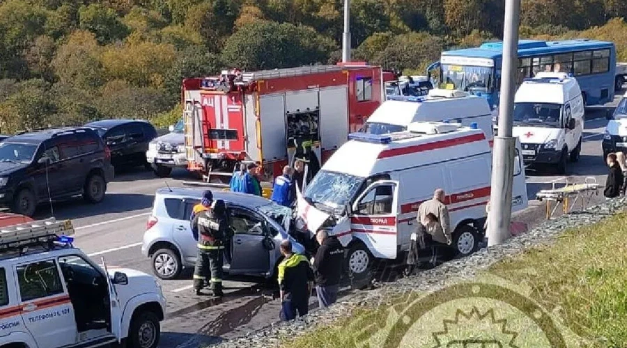 На Камчатке скорая попала в ДТП.