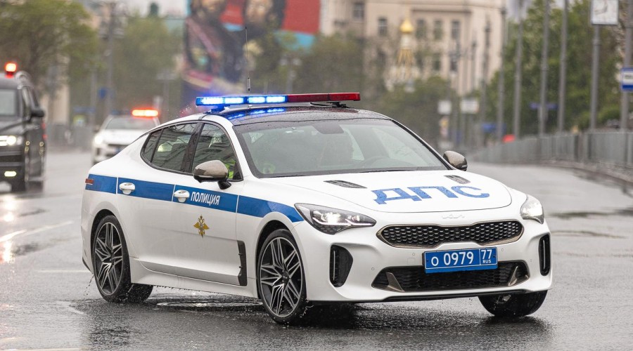 В Москве полиция закупила Kia Stinger для сопровождения кортежей