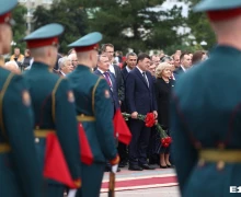 Звездные гости, яркие салюты и много-много красоток: каким мы запомним 301-летие Екатеринбурга