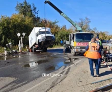 Под Екатеринбургом газелист въехал на закрытый ж/д переезд. 